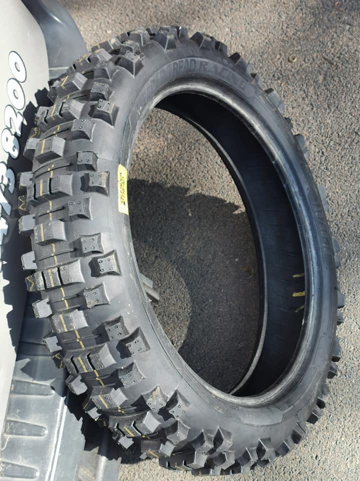 Leader Tread Single Yellow Soft Compound Tyre 140/80-18