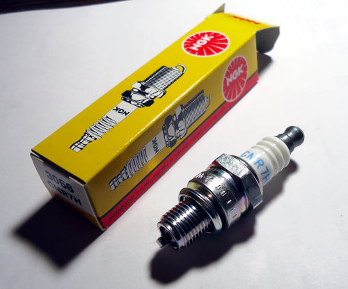 [NGK-CMR7H] NGK Spark Plug CMR7H